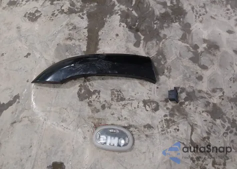 2005 Toyota Sequoia Sr5 V8 z USA, uszkodzony, nr VIN 5TDBT44A15S239944